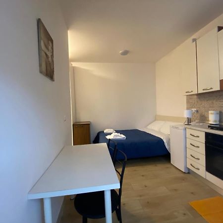 Mini Loft - Bari Centro - A Due Passi Dal Mare Appartement Buitenkant foto