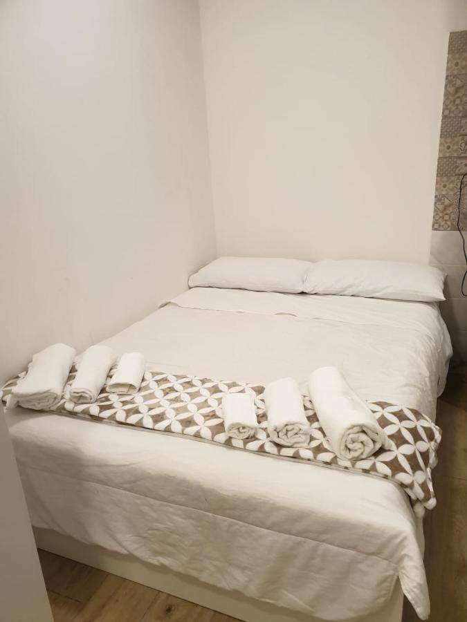 Mini Loft - Bari Centro - A Due Passi Dal Mare Appartement Buitenkant foto